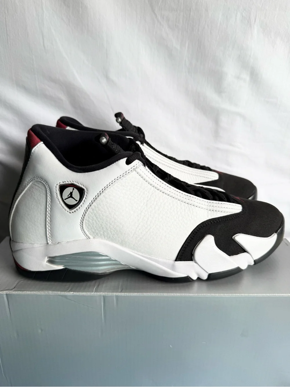 AUTHENTIC Jordan 14 Retro Black Toe size 11.5 487471-160 2024 PRE-OWNED